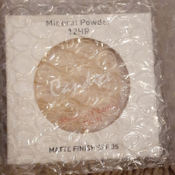 Candice Cosmetics - Picture 5 of 5